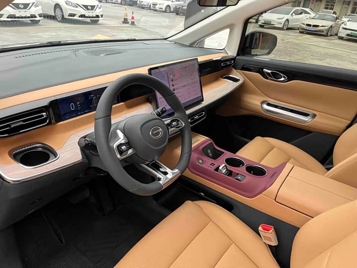 Фото 8 - GAC Trumpchi E8