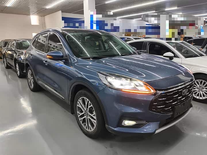 Фото 4 - Ford Escape