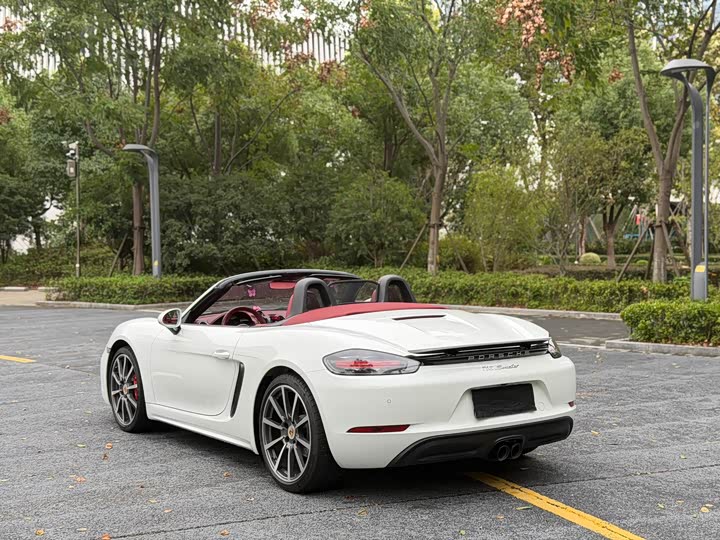 Фото 16 - Porsche 718