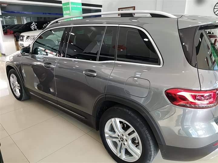 Фото 5 - Mercedes-Benz GLB-Class