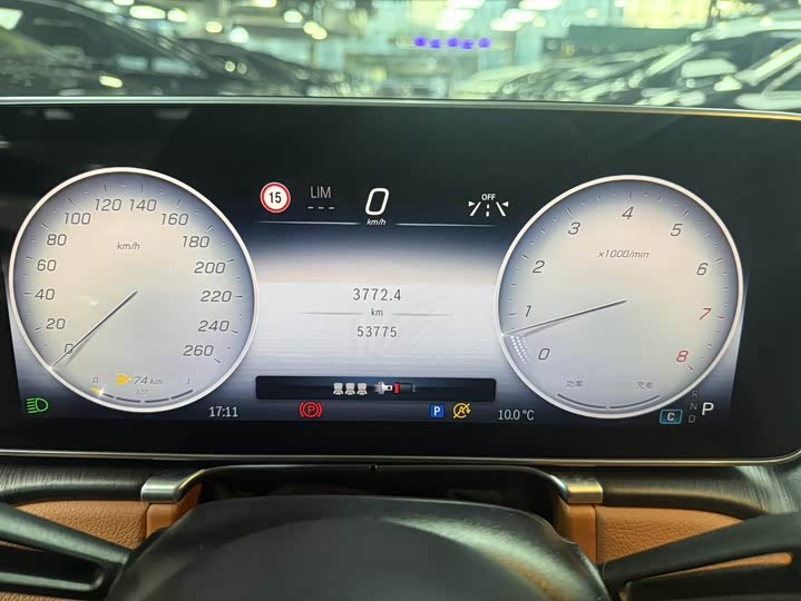 Фото 13 - Mercedes-Benz S-Class