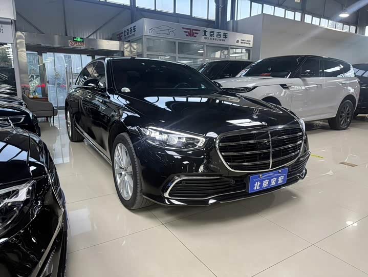 Фото 3 - Mercedes-Benz S-Class