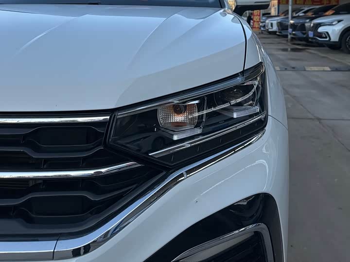 Фото 5 - Volkswagen Tayron X