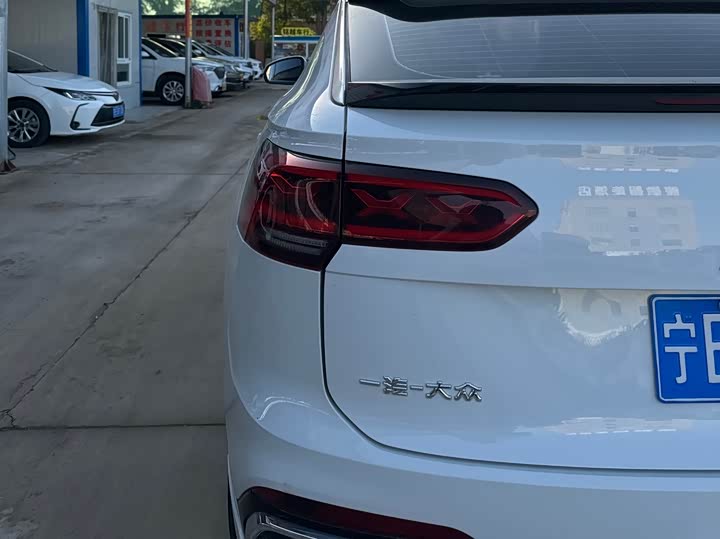 Фото 6 - Volkswagen Tayron X