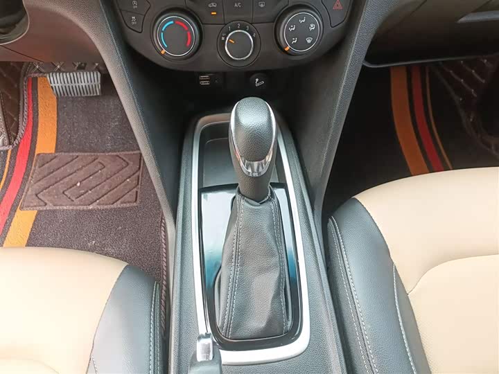 Фото 14 - Chevrolet Monza