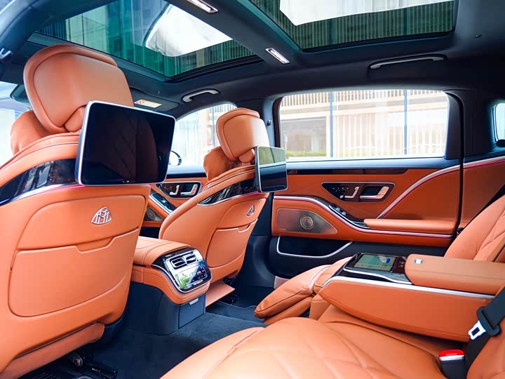 Фото 13 - Mercedes-Benz Maybach S-Class