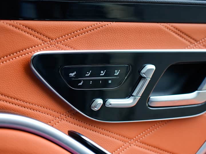 Фото 20 - Mercedes-Benz Maybach S-Class