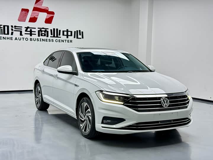 Фото 3 - Volkswagen Sagitar L