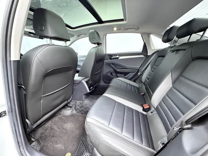 Фото 7 - Volkswagen Sagitar L