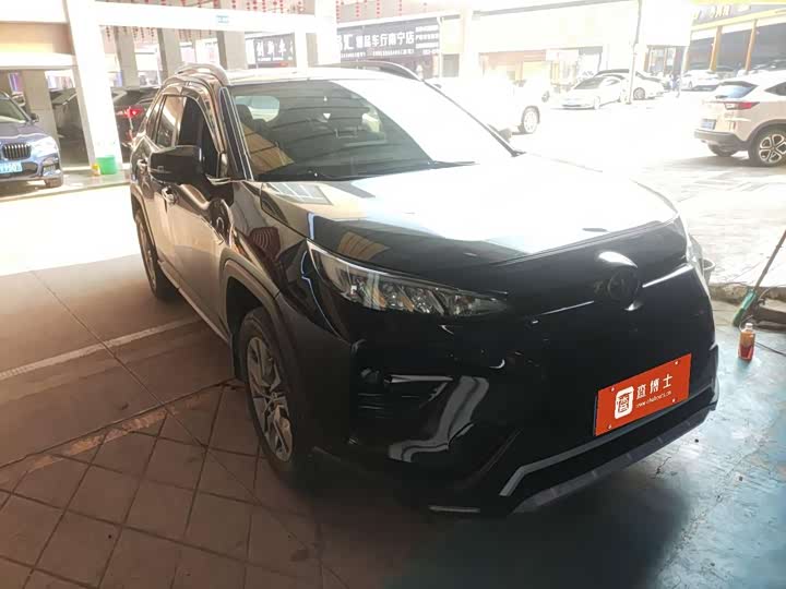 Фото 2 - Toyota Wildlander