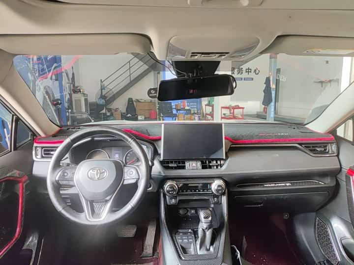 Фото 4 - Toyota Wildlander