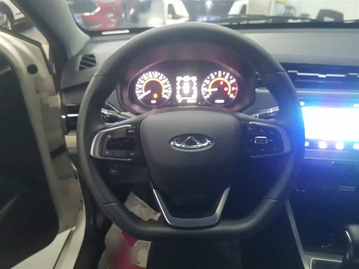 Фото 11 - Chery Tiggo 3x