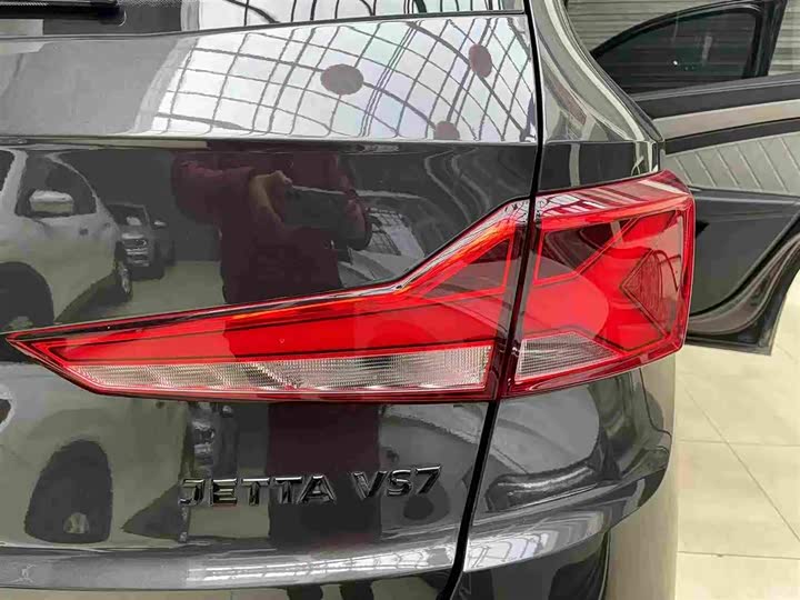 Фото 8 - Jetta VS7