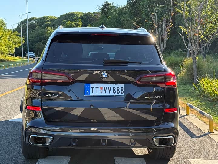 Фото 13 - BMW X5