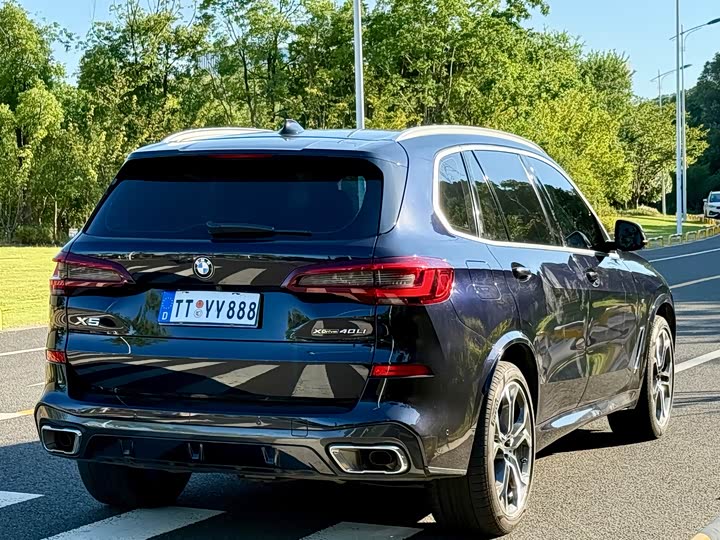 Фото 15 - BMW X5