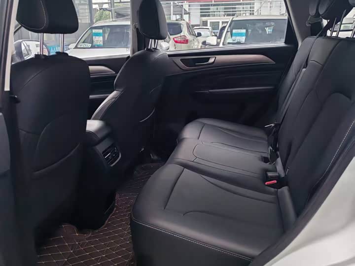 Фото 5 - Haval M6