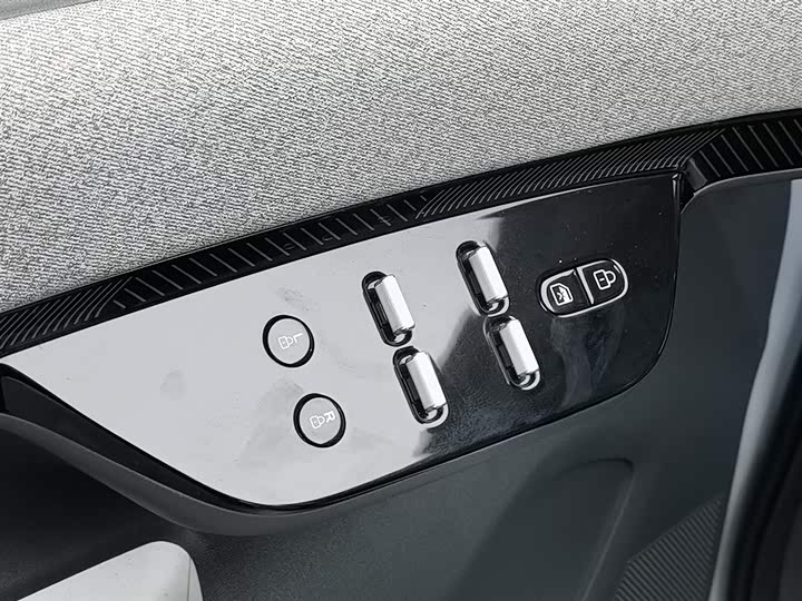 Фото 9 - BAIC Arcfox Kaola S