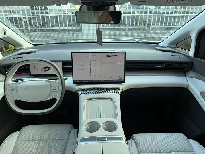 Фото 6 - XPeng X9