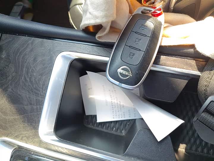 Фото 9 - Nissan Teana