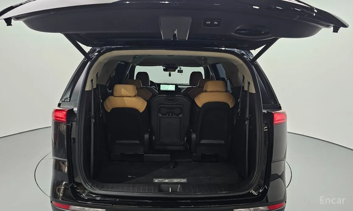 Фото 20 - Kia Carnival