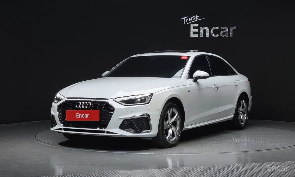 Фото 1 - Audi A4