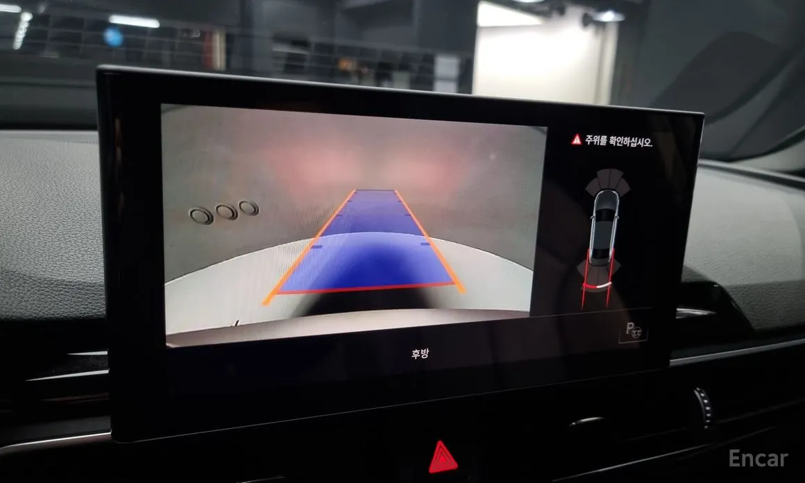 Фото 15 - Audi A4