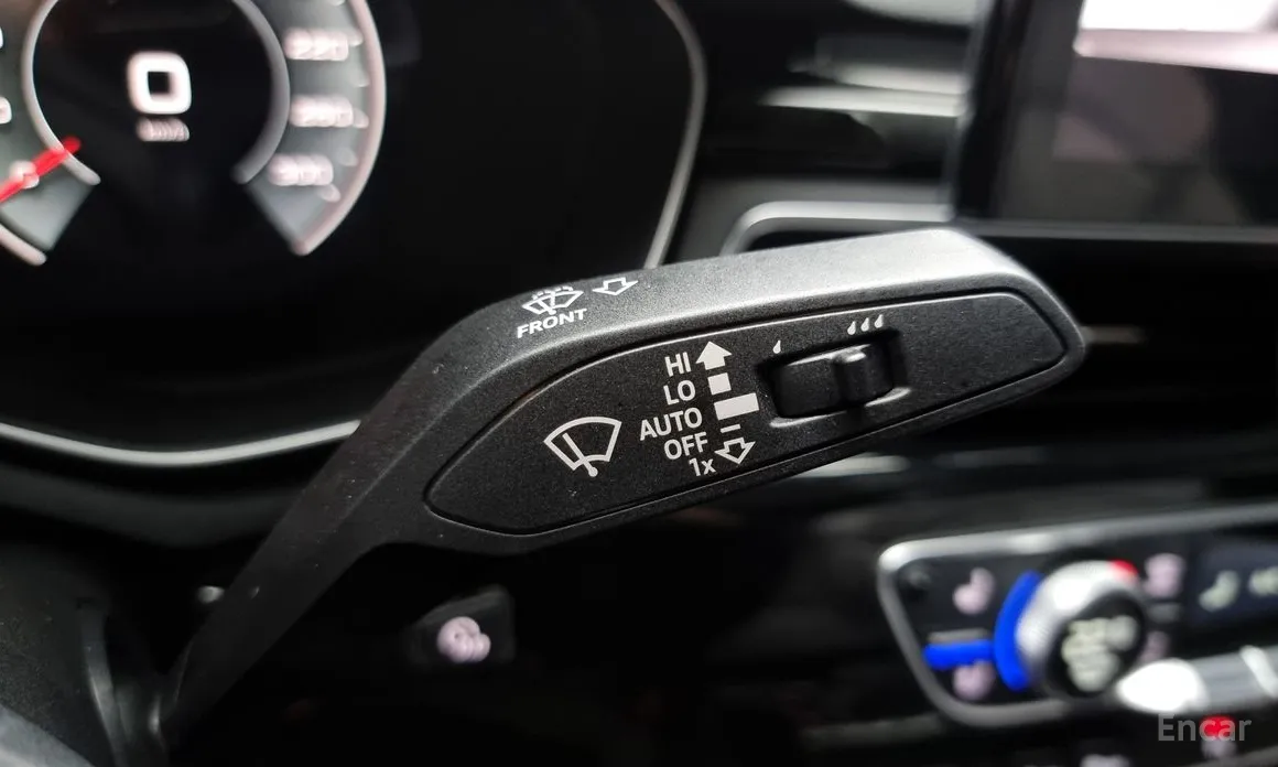 Фото 18 - Audi A4