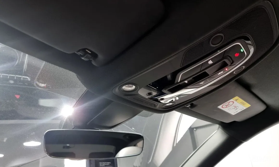 Фото 19 - Audi A4