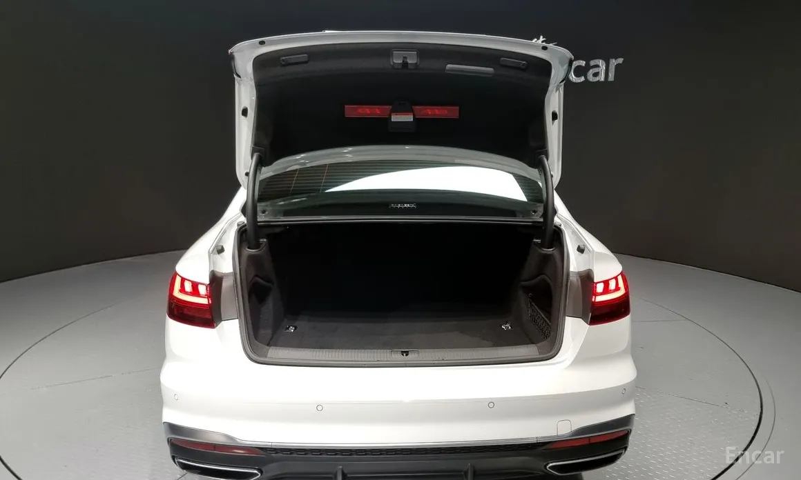 Фото 20 - Audi A4