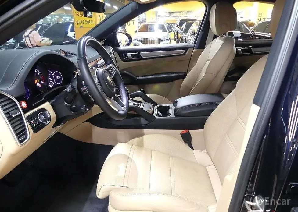 Фото 8 - Porsche Cayenne