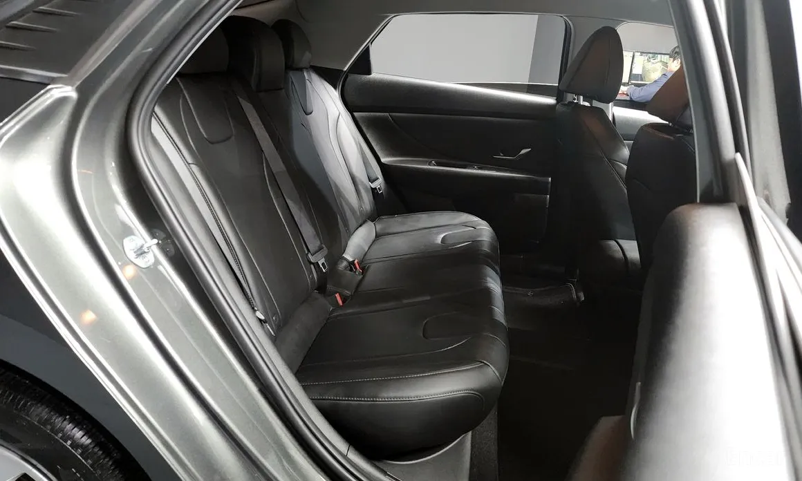 Фото 12 - Hyundai Avante