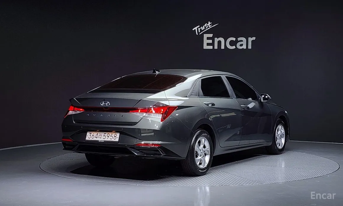 Фото 2 - Hyundai Avante