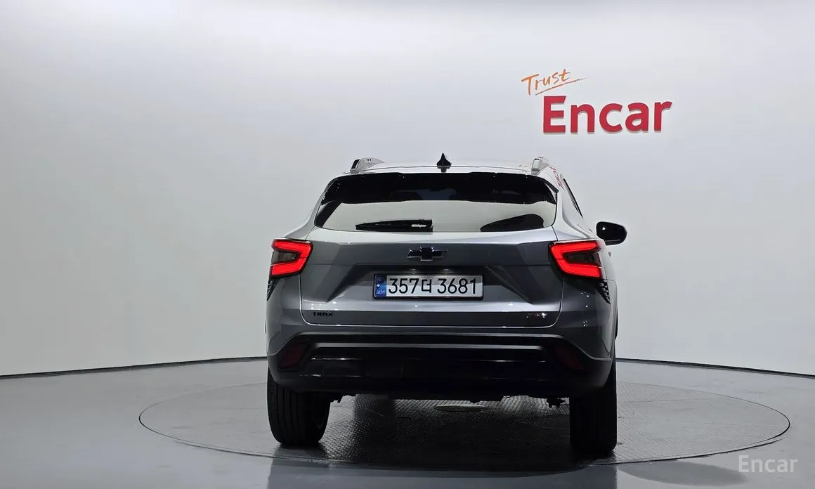 Фото 4 - Chevrolet Trax