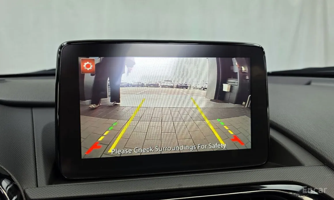 Фото 14 - Mazda MX-5 Miata