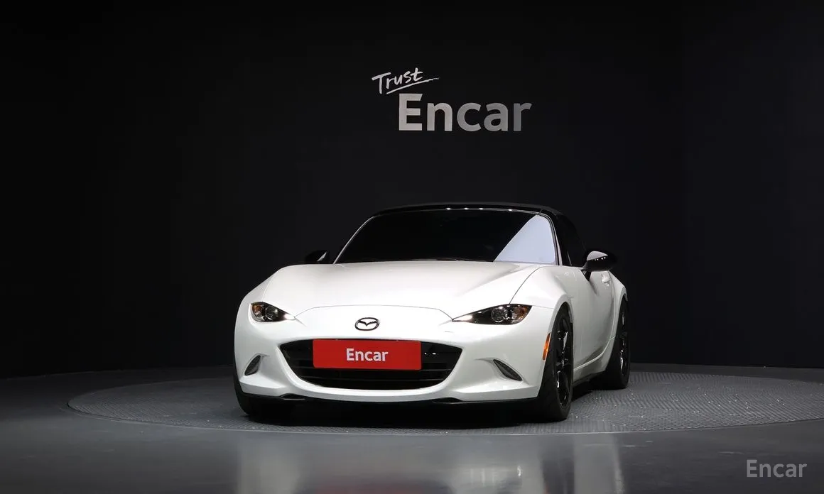 Фото 3 - Mazda MX-5 Miata