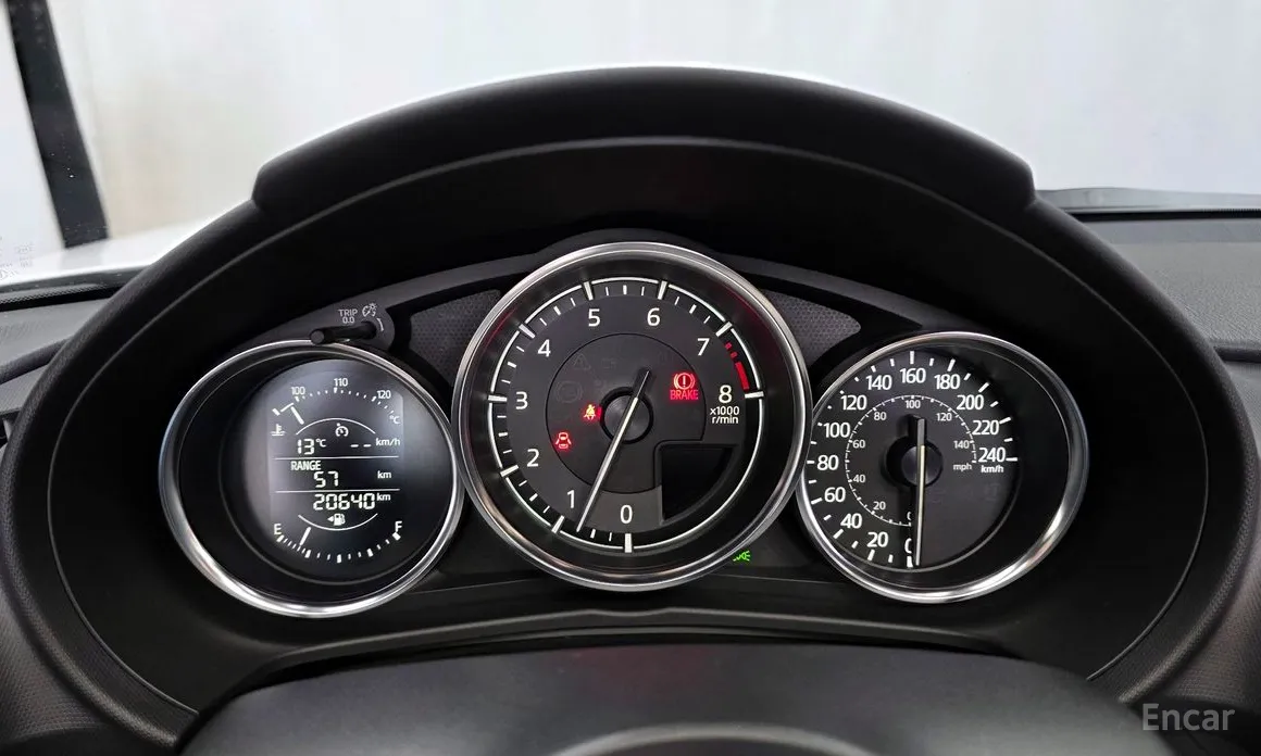 Фото 8 - Mazda MX-5 Miata