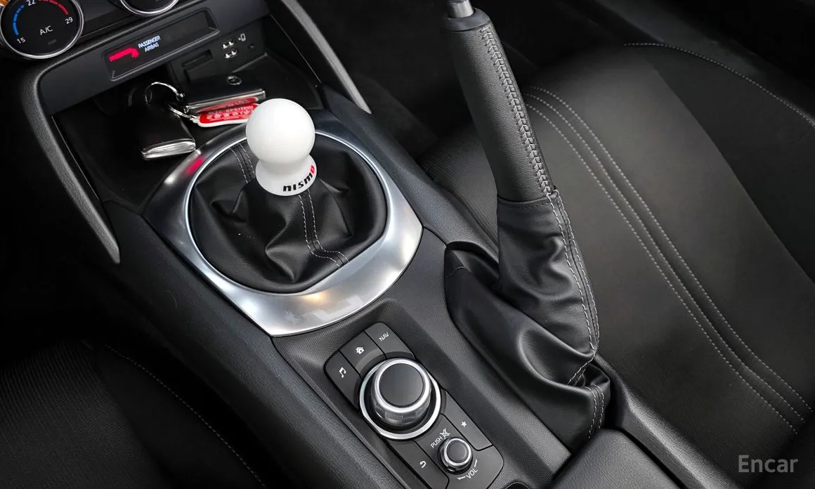 Фото 9 - Mazda MX-5 Miata