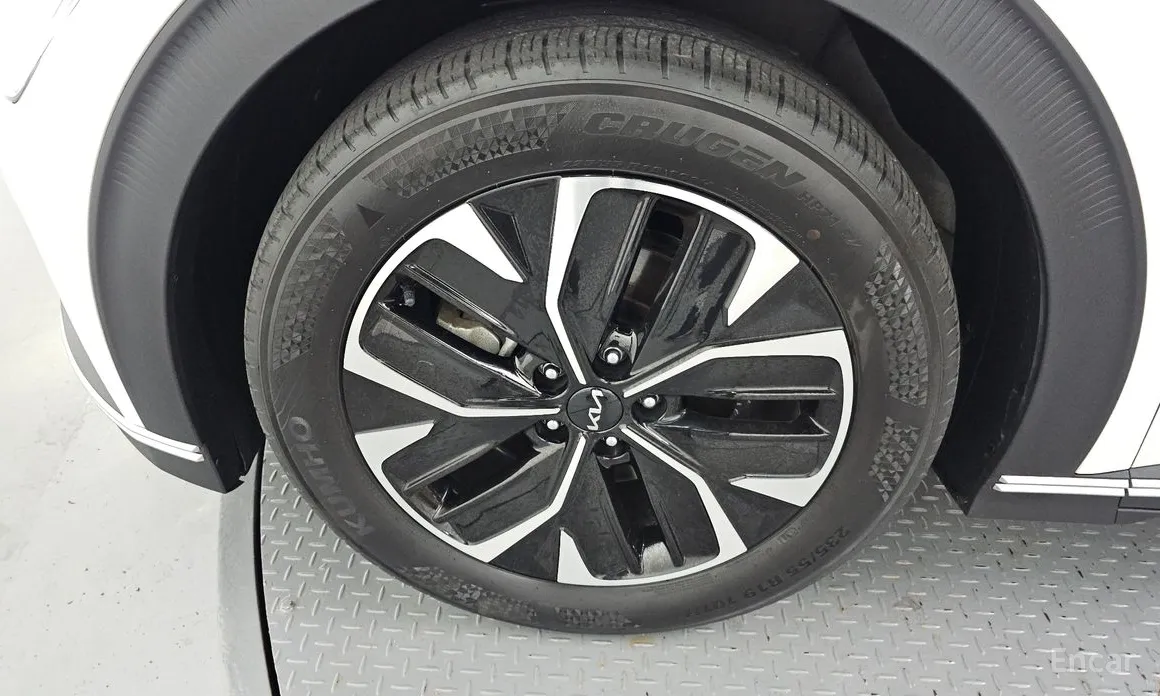 Фото 5 - Kia EV6