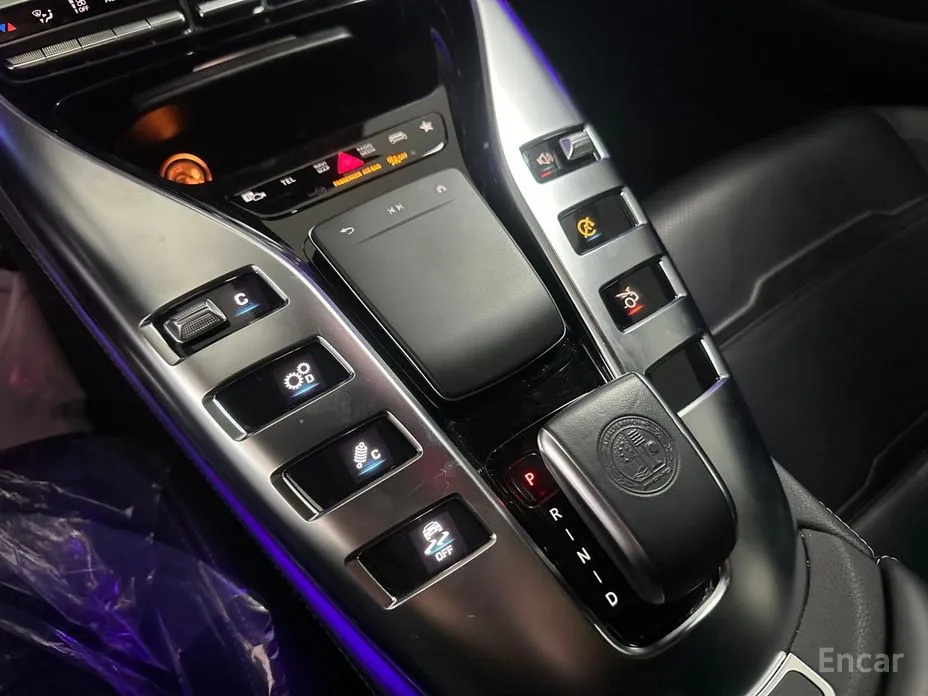 Фото 13 - Mercedes-Benz AMG GT