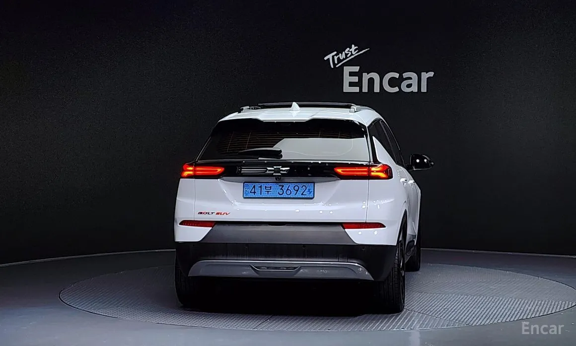 Фото 4 - Chevrolet Bolt EUV