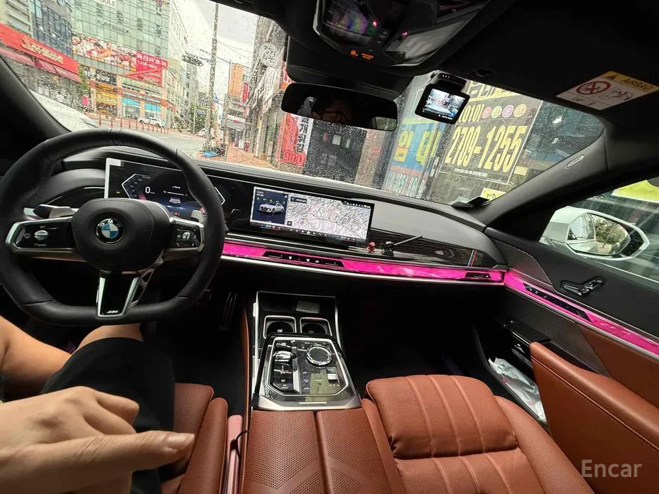 Фото 10 - BMW 7 Series