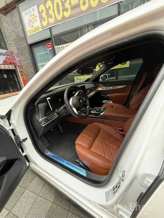 Фото 6 - BMW 7 Series