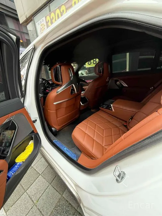 Фото 8 - BMW 7 Series