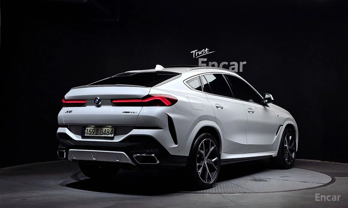 Фото 2 - BMW X6