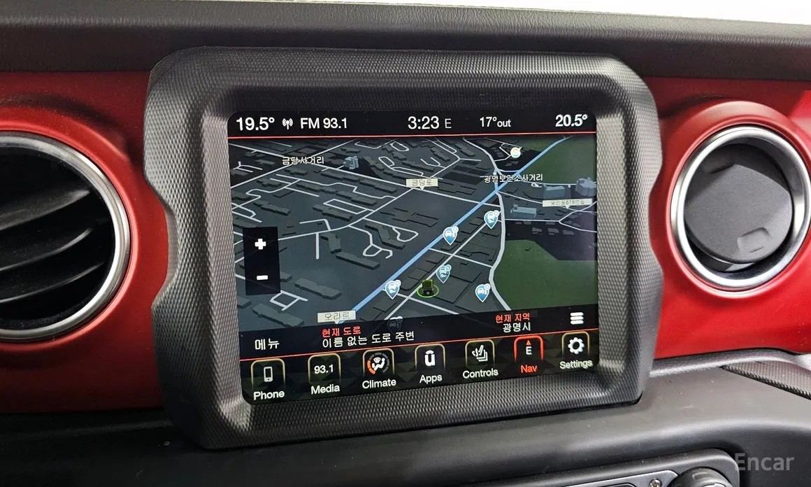 Фото 16 - Jeep Wrangler