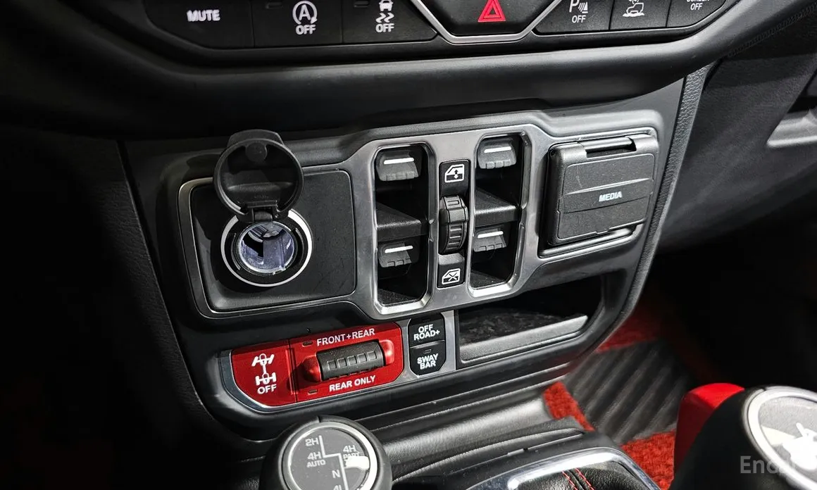 Фото 17 - Jeep Wrangler