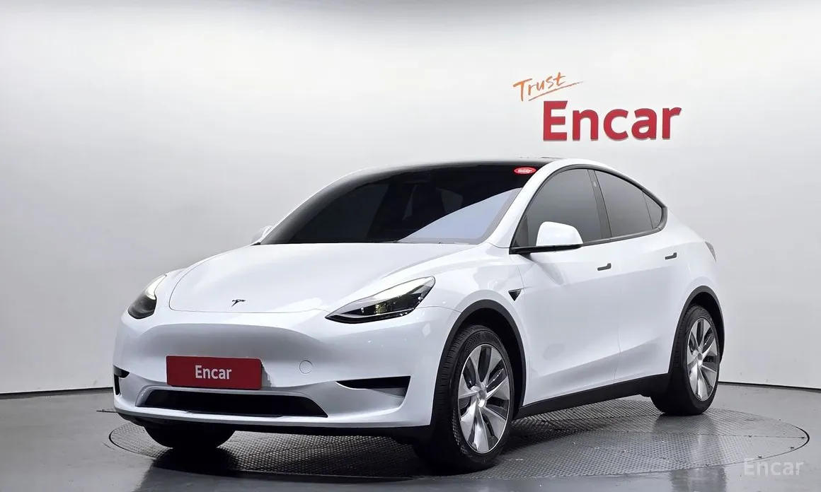 Фото 1 - Tesla Model Y