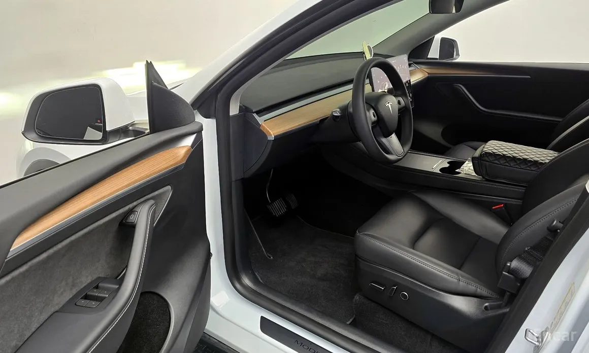 Фото 11 - Tesla Model Y