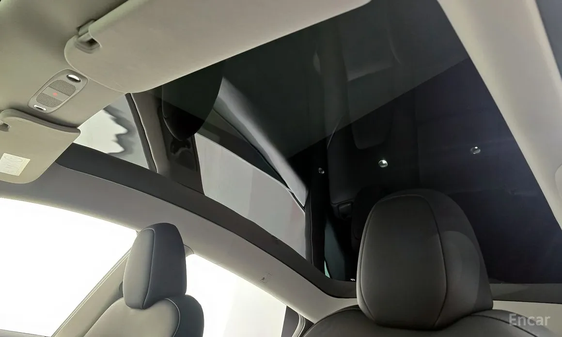 Фото 17 - Tesla Model Y