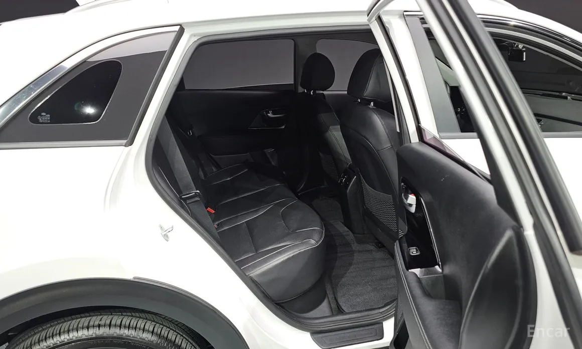 Фото 13 - Kia Niro